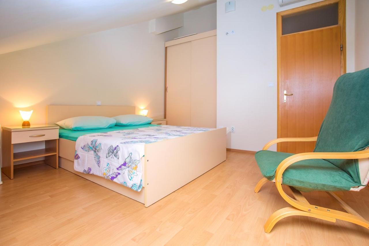 אומיס Apartmani Ribnjak Seka מראה חיצוני תמונה