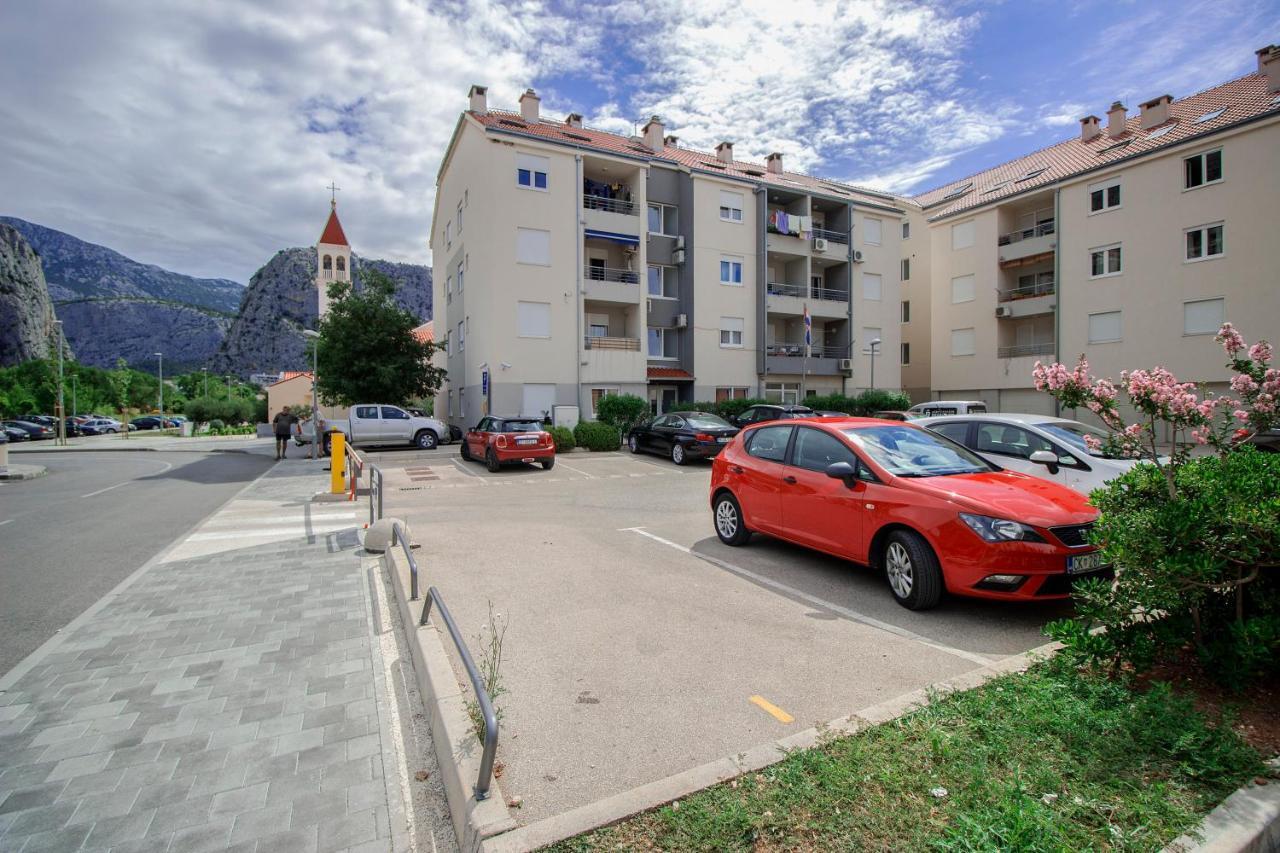 אומיס Apartmani Ribnjak Seka מראה חיצוני תמונה