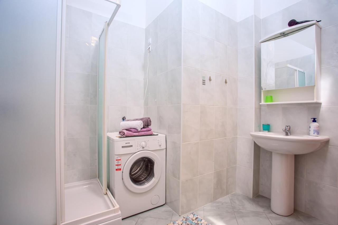 אומיס Apartmani Ribnjak Seka מראה חיצוני תמונה